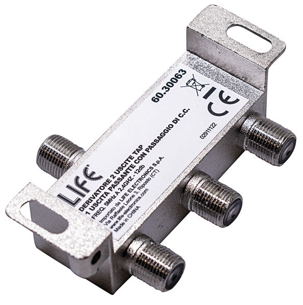 Derivatore 1 ingresso 3 uscite di cui 1 passante C.C. power spinotti F frequenza 5MHz A 2,4ghz