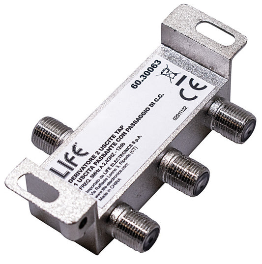 Derivatore 1 ingresso 3 uscite di cui 1 passante C.C. power spinotti F frequenza 5MHz A 2,4ghz