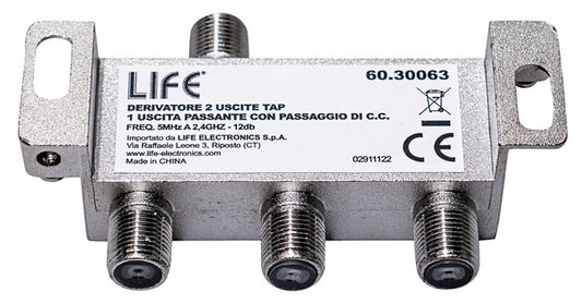 Derivatore 1 ingresso 3 uscite di cui 1 passante C.C. power spinotti F frequenza 5MHz A 2,4ghz